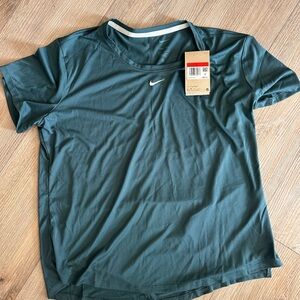 NWT Nike Women’s Shirt